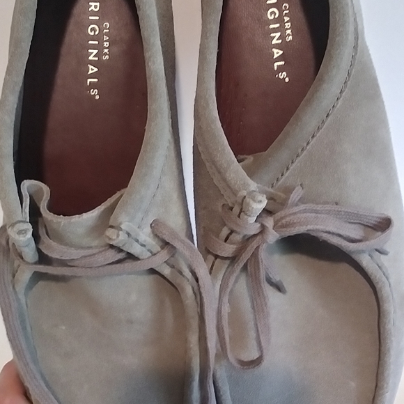 clarks desert boots womens silver